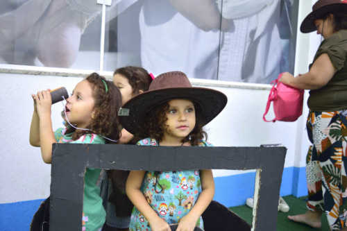 E o Mato Cresceu ao Redor