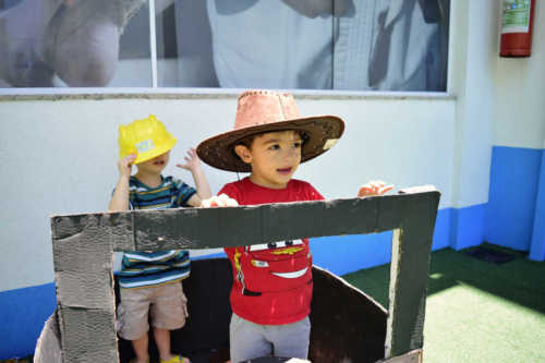 E o Mato Cresceu ao Redor