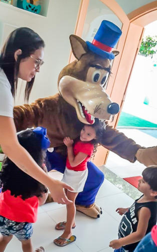 Lobo-mingau-e-os-três-porquinhos 14